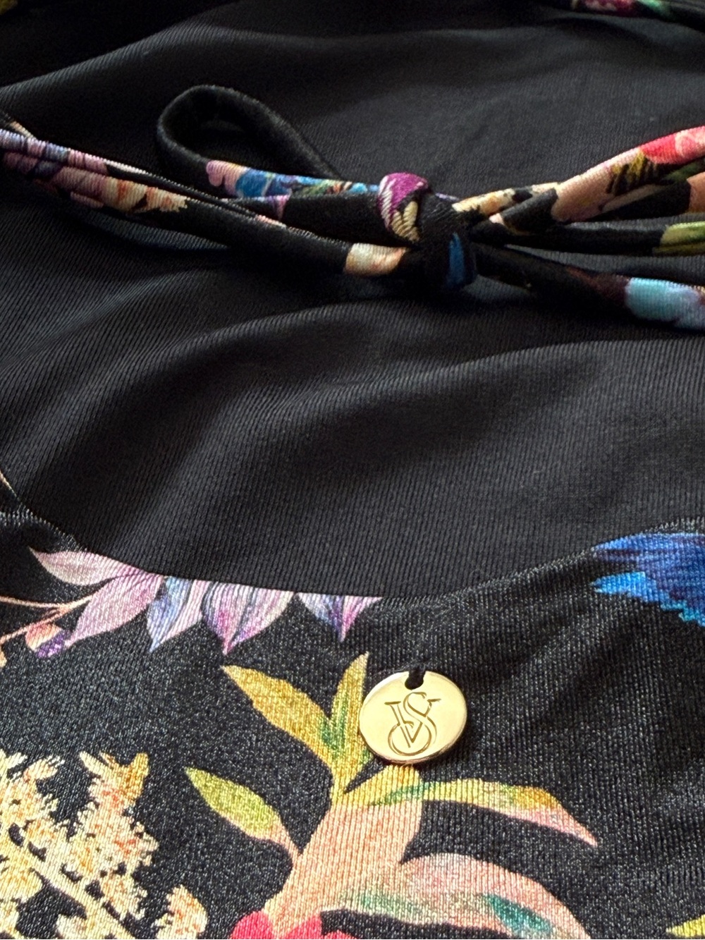 Victoria's Secret Birds of Paradise Essential Scoop One-Piece Swimsuit - Picture 5 of 7